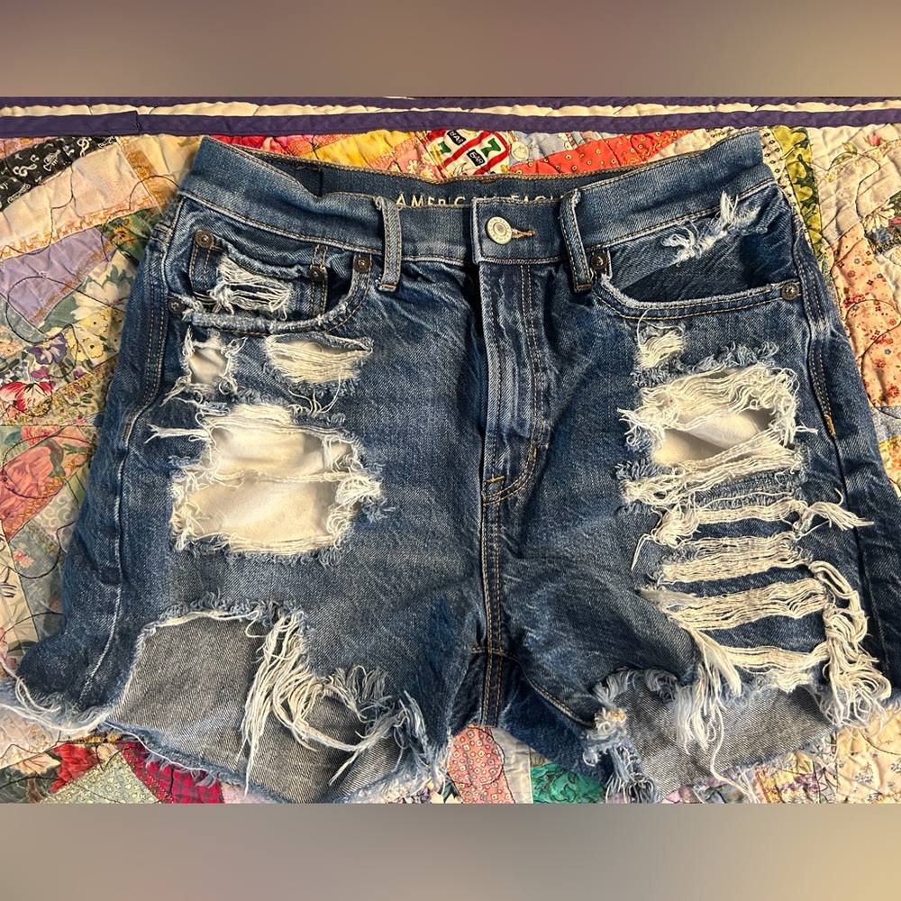 Women’s American eagle shorts
